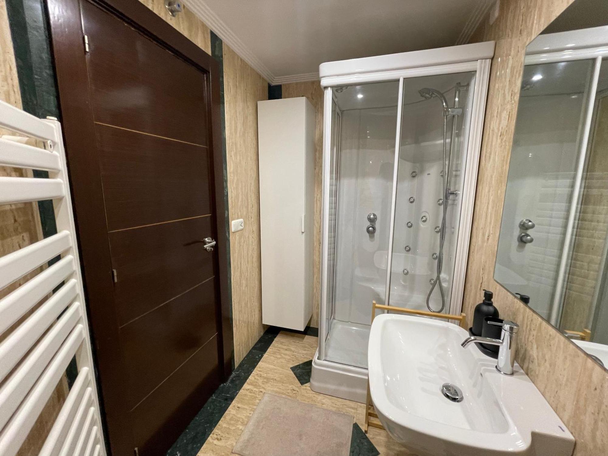 Atuaire Home Vivienda B Luminosa Parking Incluido En Plena Calle Comercial Burgo المظهر الخارجي الصورة